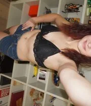 I found out the perfect angle to show off my tits