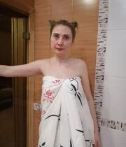 I took pics of myself while enjoying a spa center