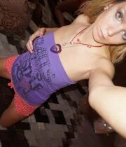 I took some hot selfies in a few different outfits