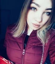 Ex-girlfriend really liked sending me her naughty pictures when she was horny