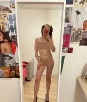 I got these pics from my roommate while she was bored