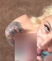 All she wants to do is suck a dick