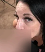 Check out this girl who sucked my dick after stretching 😊😈