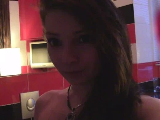 Stunning girl shows her body and masturbates for your pleasure