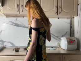 Ex girlfriend blowing my dick in the kitchen