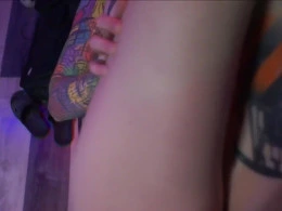 I am fucking this hot female tattoo artist