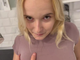 Super sexy neighbor blowing me in the kitchen