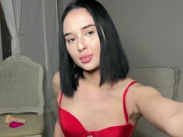 Black haired teen with amazing bubble ass masturabting