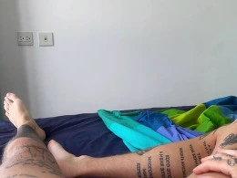 Big booty girlfriend fucked before going to work