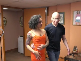 Slim chick wants it deep in her hairy pussy