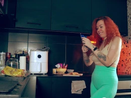 I Love Fucking Her Quick in the Kitchen During Snack Time 🍆🍽️