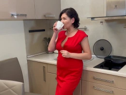 Naughty Big-Assed MILF Enjoys Intense Kitchen Fucking Session 😈❤️